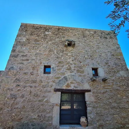 Dom wakacyjny Pyrgos 1869 With Private Pool Gythio