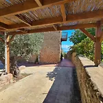 Pyrgos 1869 With Private Pool * Gíthio