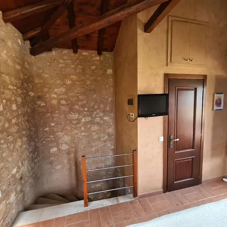 Pyrgos 1869 With Private Pool غيتيو