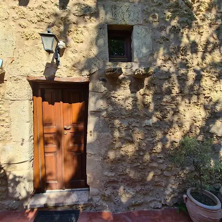 Pyrgos 1869 With Private Pool Ferienhaus Gythio
