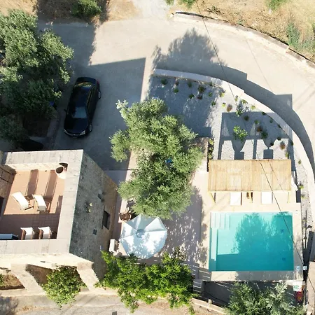 Pyrgos 1869 With Private Pool Semesterbostad Gytheio